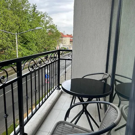 луксозни дарис-free Parking Apartmán
