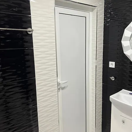 луксозни дарис-free Parking Apartmán *