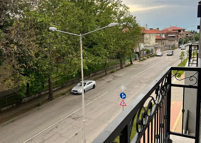 луксозни дарис-free Parking アパート カザンラク